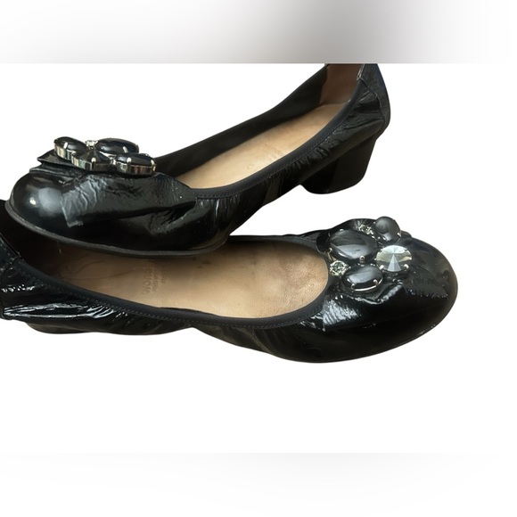 Wonders 7.5 near new/perfect condition ballet heel with flower embellishments - Picture 1 of 13